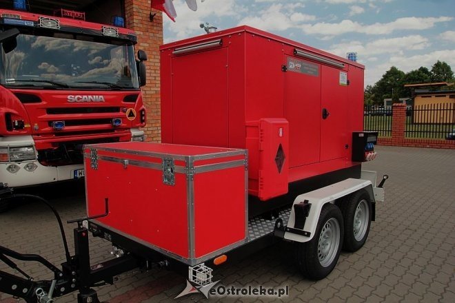 Dzień Strażaka w Ostrołęce: Awanse, odznaczenia i nowy quad dla jednostki przy Celnej [03.06.2015] - zdjęcie #16 - eOstroleka.pl