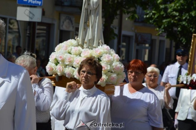Procesja w parafii pw. św. Antoniego - Boże Ciało [04.06.2015] - zdjęcie #28 - eOstroleka.pl