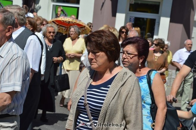 Procesja w parafii pw. św. Antoniego - Boże Ciało [04.06.2015] - zdjęcie #60 - eOstroleka.pl