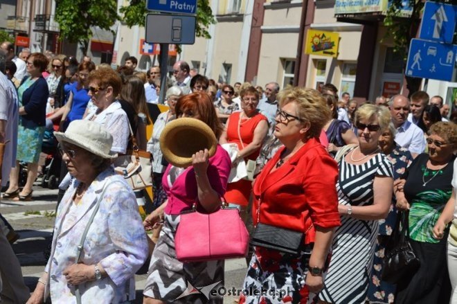 Procesja w parafii pw. św. Antoniego - Boże Ciało [04.06.2015] - zdjęcie #148 - eOstroleka.pl