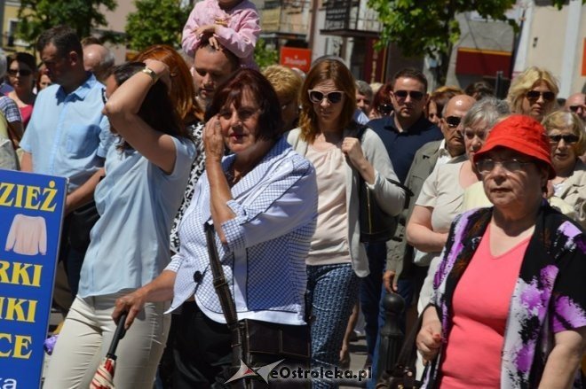 Procesja w parafii pw. św. Antoniego - Boże Ciało [04.06.2015] - zdjęcie #113 - eOstroleka.pl