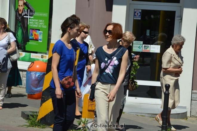 Procesja w parafii pw. św. Antoniego - Boże Ciało [04.06.2015] - zdjęcie #149 - eOstroleka.pl