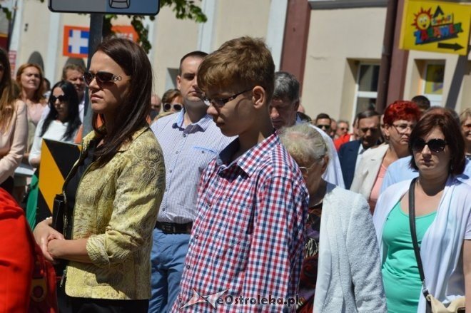 Procesja w parafii pw. św. Antoniego - Boże Ciało [04.06.2015] - zdjęcie #116 - eOstroleka.pl