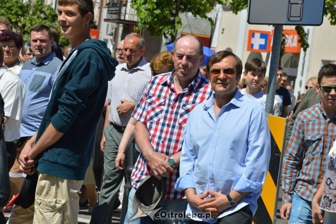 Procesja w parafii pw. św. Antoniego - Boże Ciało [04.06.2015] - zdjęcie #99 - eOstroleka.pl