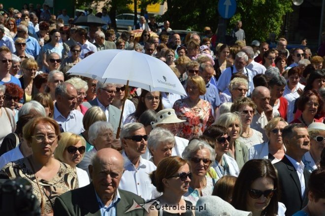 Procesja w parafii pw. św. Antoniego - Boże Ciało [04.06.2015] - zdjęcie #12 - eOstroleka.pl