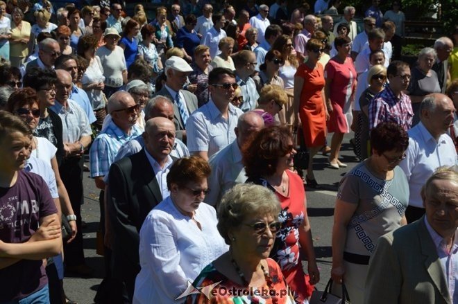 Procesja w parafii pw. św. Antoniego - Boże Ciało [04.06.2015] - zdjęcie #2 - eOstroleka.pl
