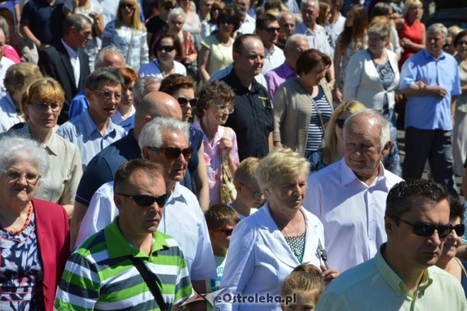 Procesja w parafii pw. św. Antoniego - Boże Ciało [04.06.2015] - zdjęcie #120 - eOstroleka.pl