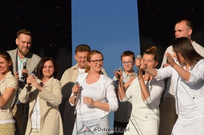 Koncert uwielbienia - Boże Ciało [04.06.2015] - zdjęcie #18 - eOstroleka.pl
