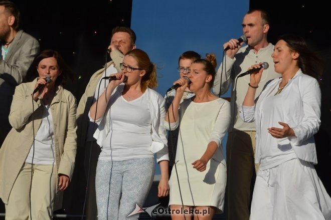 Koncert uwielbienia - Boże Ciało [04.06.2015] - zdjęcie #7 - eOstroleka.pl