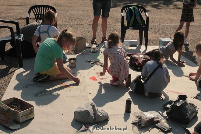 Niezwykła wystawa młodych artystów w salonie OSCAR [08.06.2015] - zdjęcie #11 - eOstroleka.pl