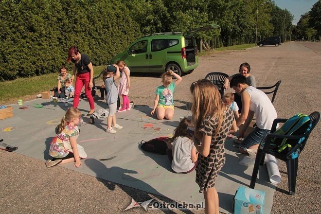 Niezwykła wystawa młodych artystów w salonie OSCAR [08.06.2015] - zdjęcie #8 - eOstroleka.pl