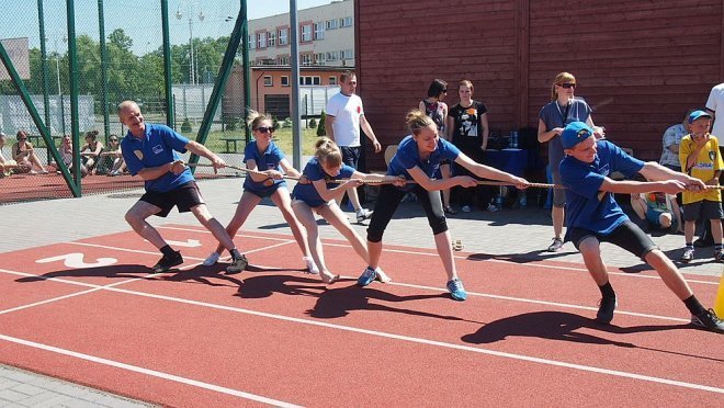 Ostrołęka: Spartakiada sportowa o puchar prezesa OSM [09.06.2015] - zdjęcie #13 - eOstroleka.pl