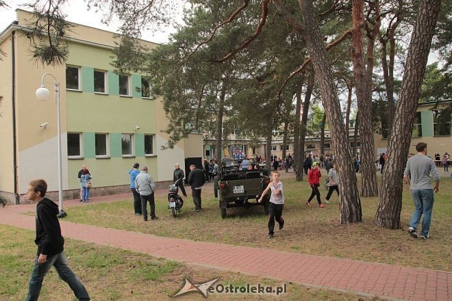 Łączymy pokolenia – festyn rodzinny w ZS nr 4 [09.06.2015] - zdjęcie #8 - eOstroleka.pl