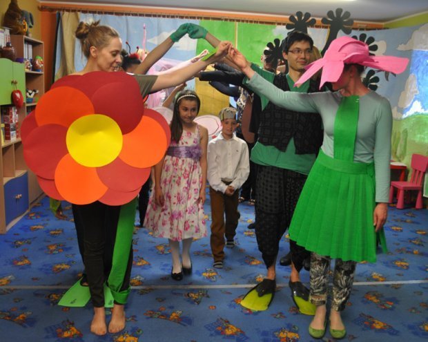 RODZICE DZIECIOM W „KANGURKU” - zdjęcie #42 - eOstroleka.pl