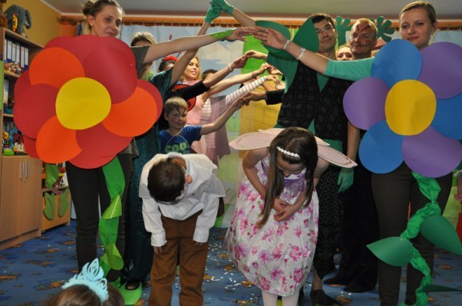 RODZICE DZIECIOM W „KANGURKU” - zdjęcie #29 - eOstroleka.pl