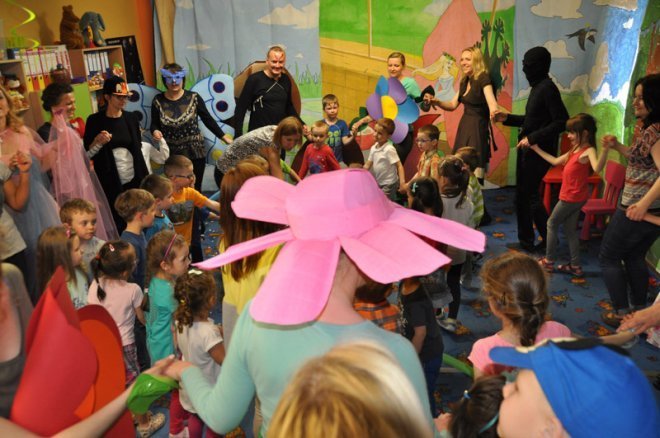 RODZICE DZIECIOM W „KANGURKU” - zdjęcie #27 - eOstroleka.pl