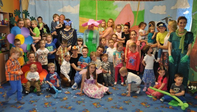 RODZICE DZIECIOM W „KANGURKU” - zdjęcie #26 - eOstroleka.pl