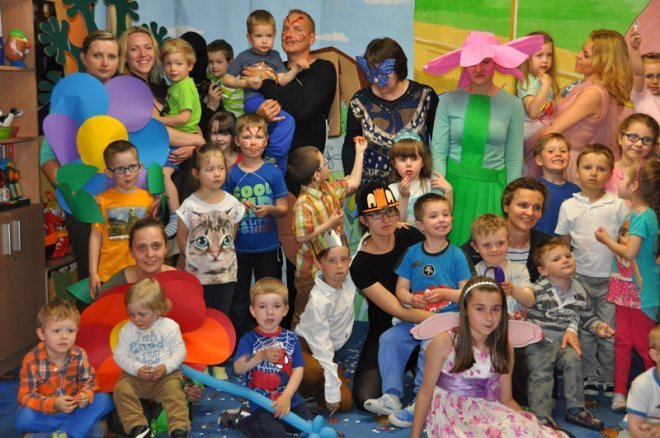 RODZICE DZIECIOM W „KANGURKU” - zdjęcie #25 - eOstroleka.pl