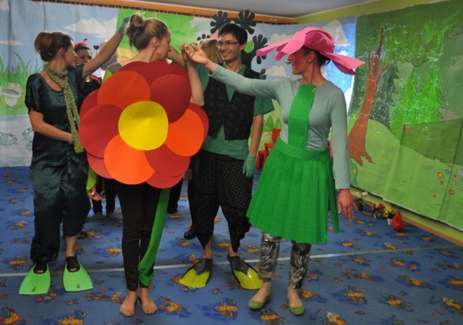 RODZICE DZIECIOM W „KANGURKU” - zdjęcie #13 - eOstroleka.pl