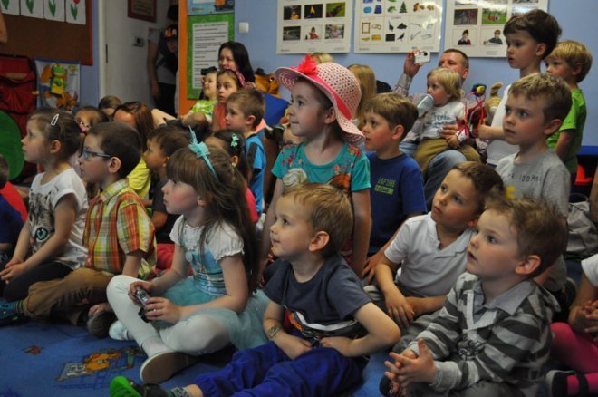 RODZICE DZIECIOM W „KANGURKU” - zdjęcie #8 - eOstroleka.pl