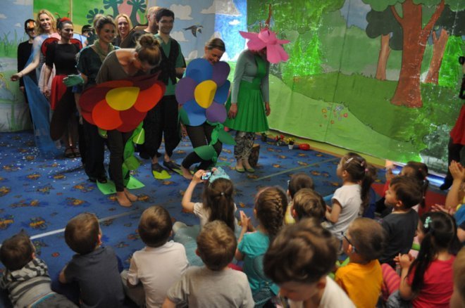 RODZICE DZIECIOM W „KANGURKU” - zdjęcie #3 - eOstroleka.pl