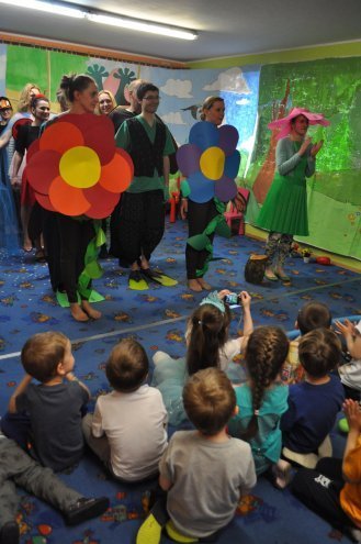 RODZICE DZIECIOM W „KANGURKU” - zdjęcie #2 - eOstroleka.pl