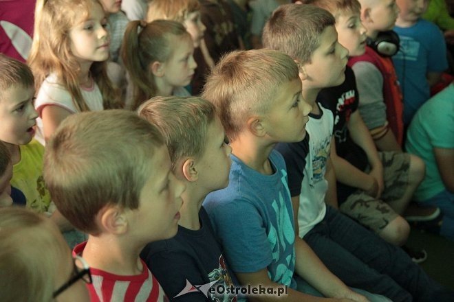 Calineczka w wykonaniu uczniów „dziesiątki” [10.06.2015] - zdjęcie #12 - eOstroleka.pl