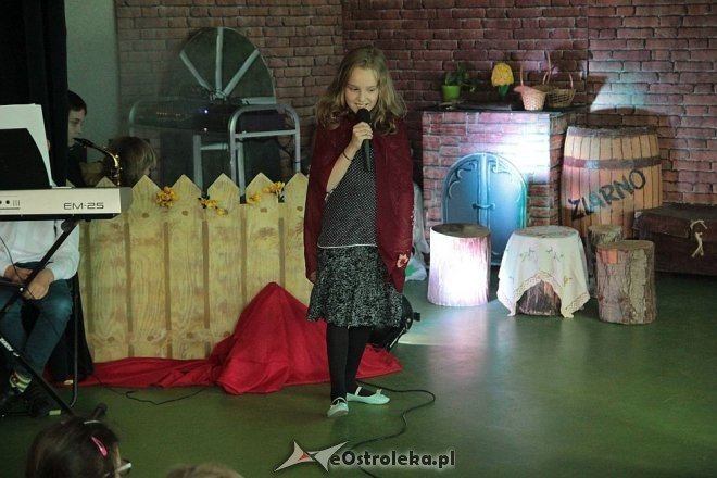 Calineczka w wykonaniu uczniów „dziesiątki” [10.06.2015] - zdjęcie #14 - eOstroleka.pl