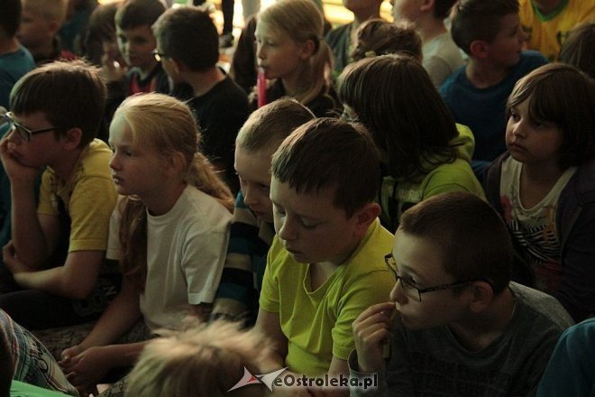 Calineczka w wykonaniu uczniów „dziesiątki” [10.06.2015] - zdjęcie #5 - eOstroleka.pl