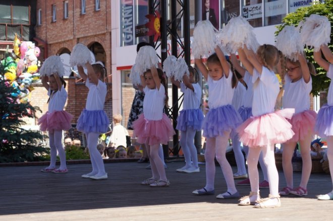 IV Dziecięcy Festiwal Tańca [12.06.2015] - zdjęcie #62 - eOstroleka.pl