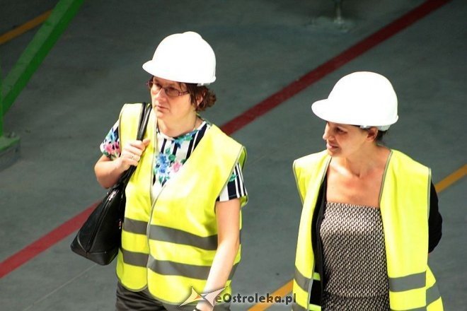 Ostrołęka: Uczniowie Technikum Ochrony Środowiska z Myszyńca odwiedzili sortownię śmieci [12.06.2015] - zdjęcie #43 - eOstroleka.pl