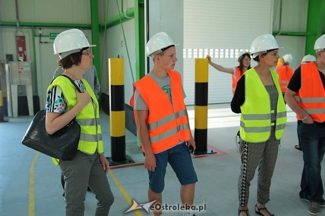 Ostrołęka: Uczniowie Technikum Ochrony Środowiska z Myszyńca odwiedzili sortownię śmieci [12.06.2015] - zdjęcie #76 - eOstroleka.pl