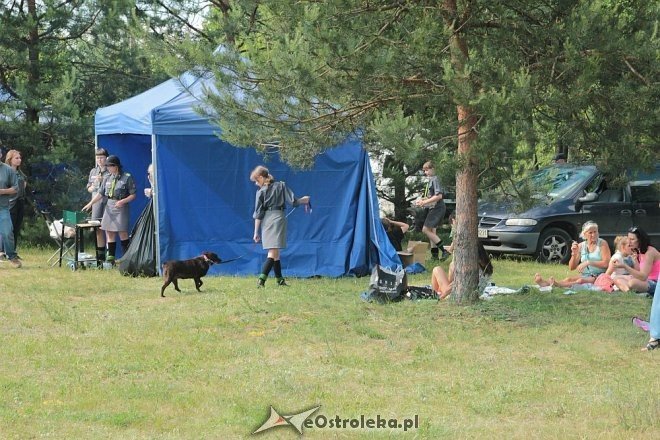 Ostrołęka: Piknik rodzinny „Przybij piątkę z psem” [13.06.2015] - zdjęcie #8 - eOstroleka.pl