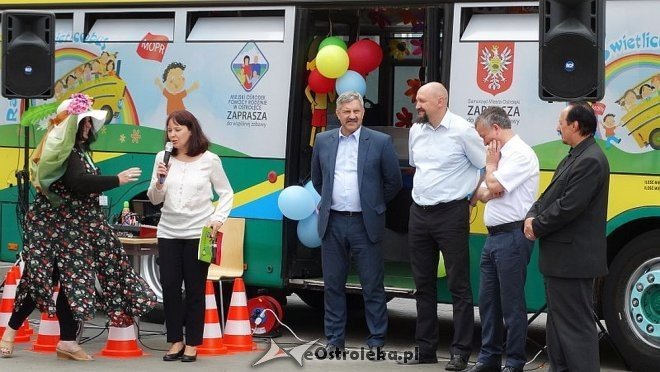 „Radosny Świetlicobus” po raz czwarty wyruszył w wakacyjną trasę [16.06.2015] - zdjęcie #8 - eOstroleka.pl