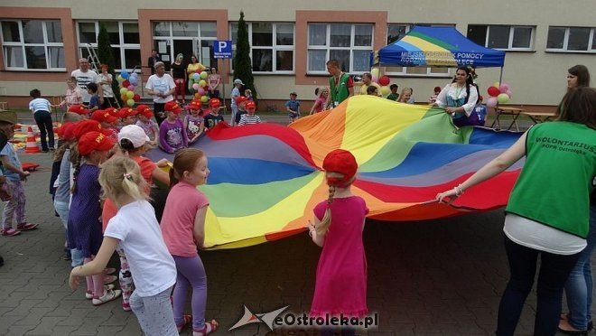 „Radosny Świetlicobus” po raz czwarty wyruszył w wakacyjną trasę [16.06.2015] - zdjęcie #41 - eOstroleka.pl