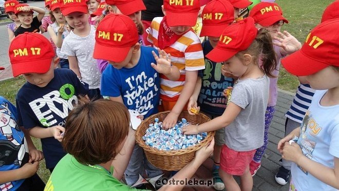 „Radosny Świetlicobus” po raz czwarty wyruszył w wakacyjną trasę [16.06.2015] - zdjęcie #27 - eOstroleka.pl