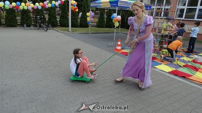 „Radosny Świetlicobus” po raz czwarty wyruszył w wakacyjną trasę [16.06.2015] - zdjęcie #3 - eOstroleka.pl