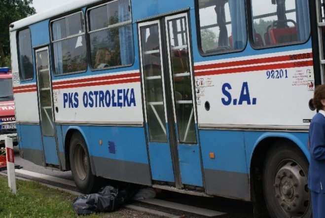 Wypader śmiertelny w Grodzisku koło Czerwina 24.06.09 - zdjęcie #11 - eOstroleka.pl