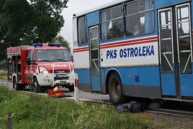 Wypader śmiertelny w Grodzisku koło Czerwina 24.06.09 - zdjęcie #9 - eOstroleka.pl