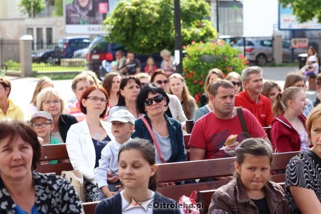 Koncert podsumowujący roczny dorobek edukacyjny uczniów PSM [16.06.2015] - zdjęcie #4 - eOstroleka.pl