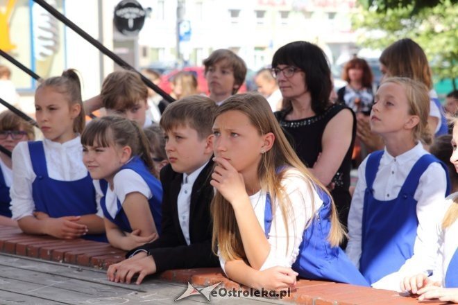 Koncert podsumowujący roczny dorobek edukacyjny uczniów PSM [16.06.2015] - zdjęcie #6 - eOstroleka.pl