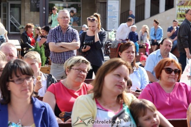 Koncert podsumowujący roczny dorobek edukacyjny uczniów PSM [16.06.2015] - zdjęcie #7 - eOstroleka.pl