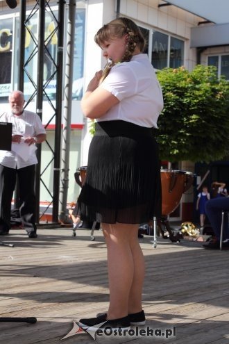 Koncert podsumowujący roczny dorobek edukacyjny uczniów PSM [16.06.2015] - zdjęcie #5 - eOstroleka.pl