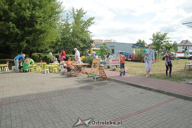 Ostrołęka: Festyn osiedlowy na Sienkiewicza [17.06.2015] - zdjęcie #1 - eOstroleka.pl
