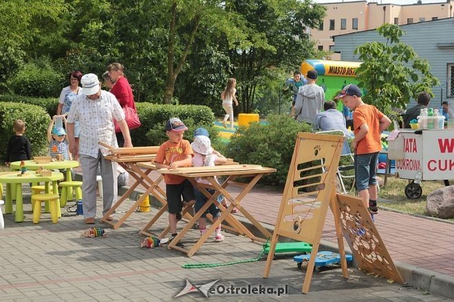 Ostrołęka: Festyn osiedlowy na Sienkiewicza [17.06.2015] - zdjęcie #2 - eOstroleka.pl