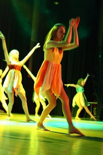 PO DRUGIEJ STRONIE LUSTRA - spektakl taneczny [21.06.2015] - zdjęcie #78 - eOstroleka.pl