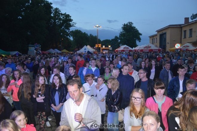 Koncert Mamzela i Basty na festynie dworcowym [21.06.2015] - zdjęcie #13 - eOstroleka.pl