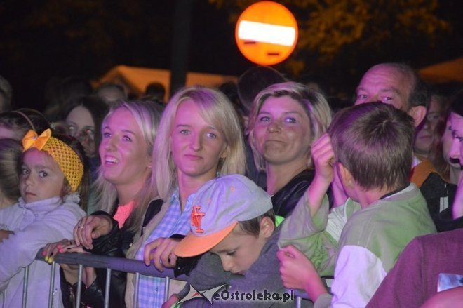 Koncert Mamzela i Basty na festynie dworcowym [21.06.2015] - zdjęcie #65 - eOstroleka.pl