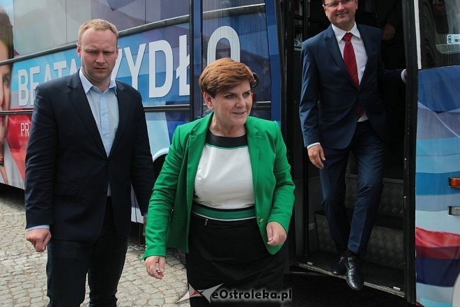 Beata Szydło w Ostrołęce [22.06.2015] - zdjęcie #109 - eOstroleka.pl