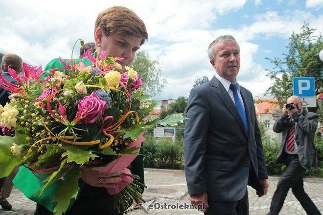 Beata Szydło w Ostrołęce [22.06.2015] - zdjęcie #97 - eOstroleka.pl